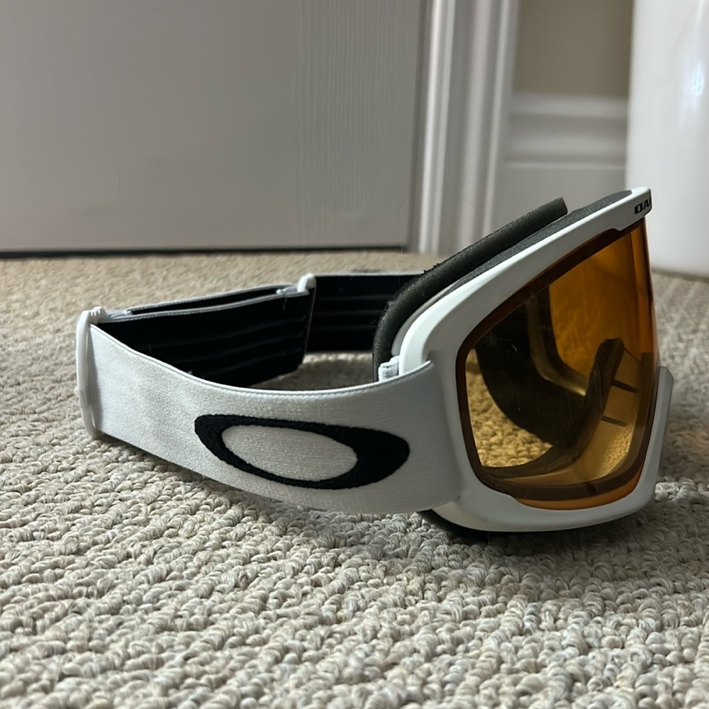 Oakley ski goggles